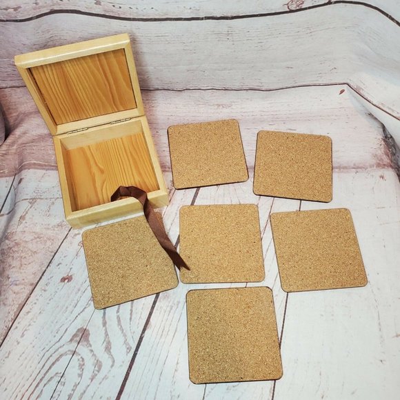 Enhance Your Home Décor with a Set of 6 Decorative Coasters Featuring Beautiful - Picture 4 of 12